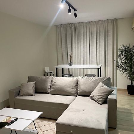 White Apartment, In The Center Of Tirana Buitenkant foto