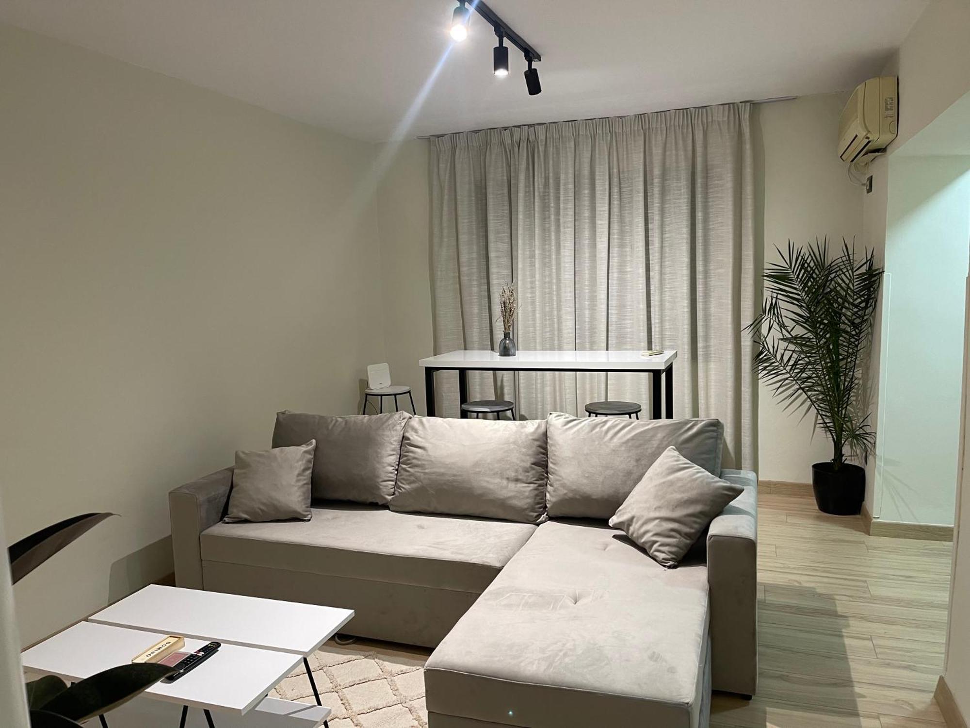 White Apartment, In The Center Of Tirana Buitenkant foto