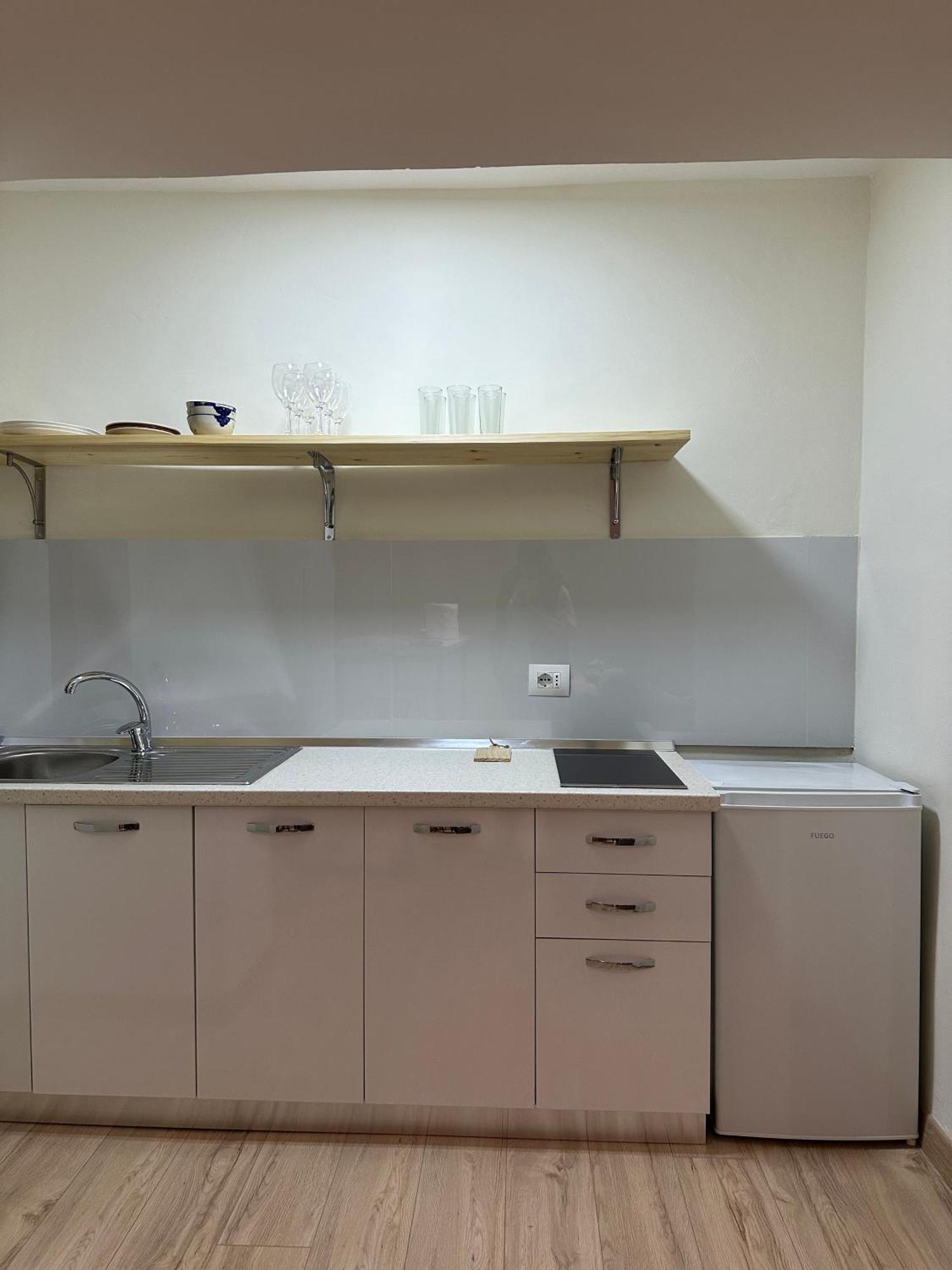 White Apartment, In The Center Of Tirana Buitenkant foto